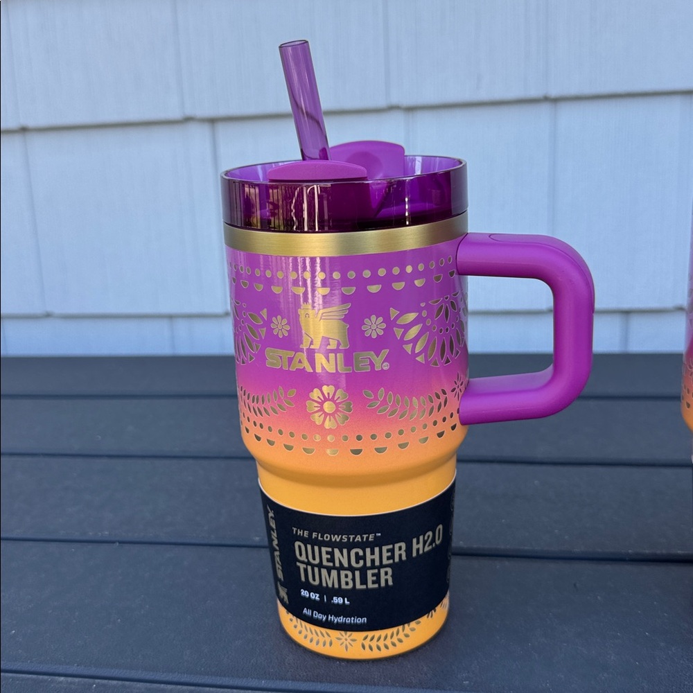 💀 🌅 Día de Los Muertos Day of the dead Stanley Quencher Tumbler 20 oz NWT